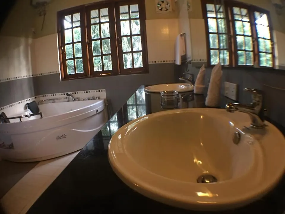 Villa Familia Kandy